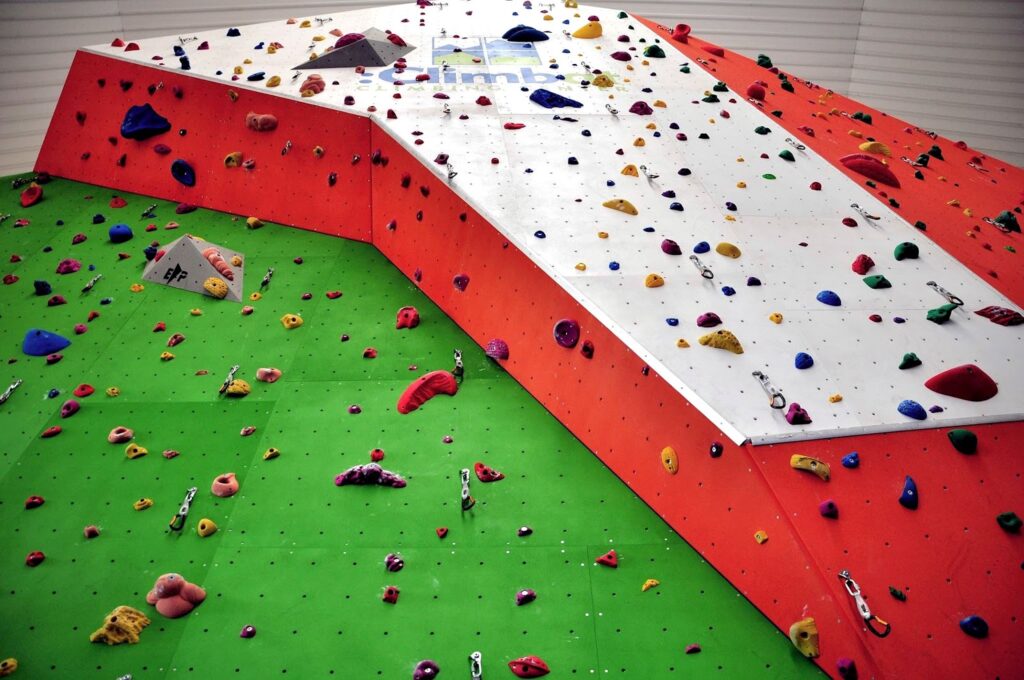 donde-practicar-escalada-madrid-rocodromo-griñon-climbat
