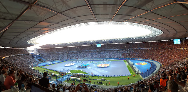 final-champions-tifo-barcelona-2015-berlin-triplete
