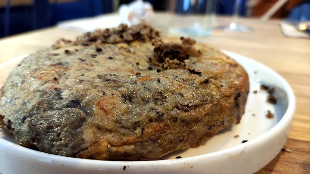 tortilla-trufada-restaurante-sagaz-poco-hecha